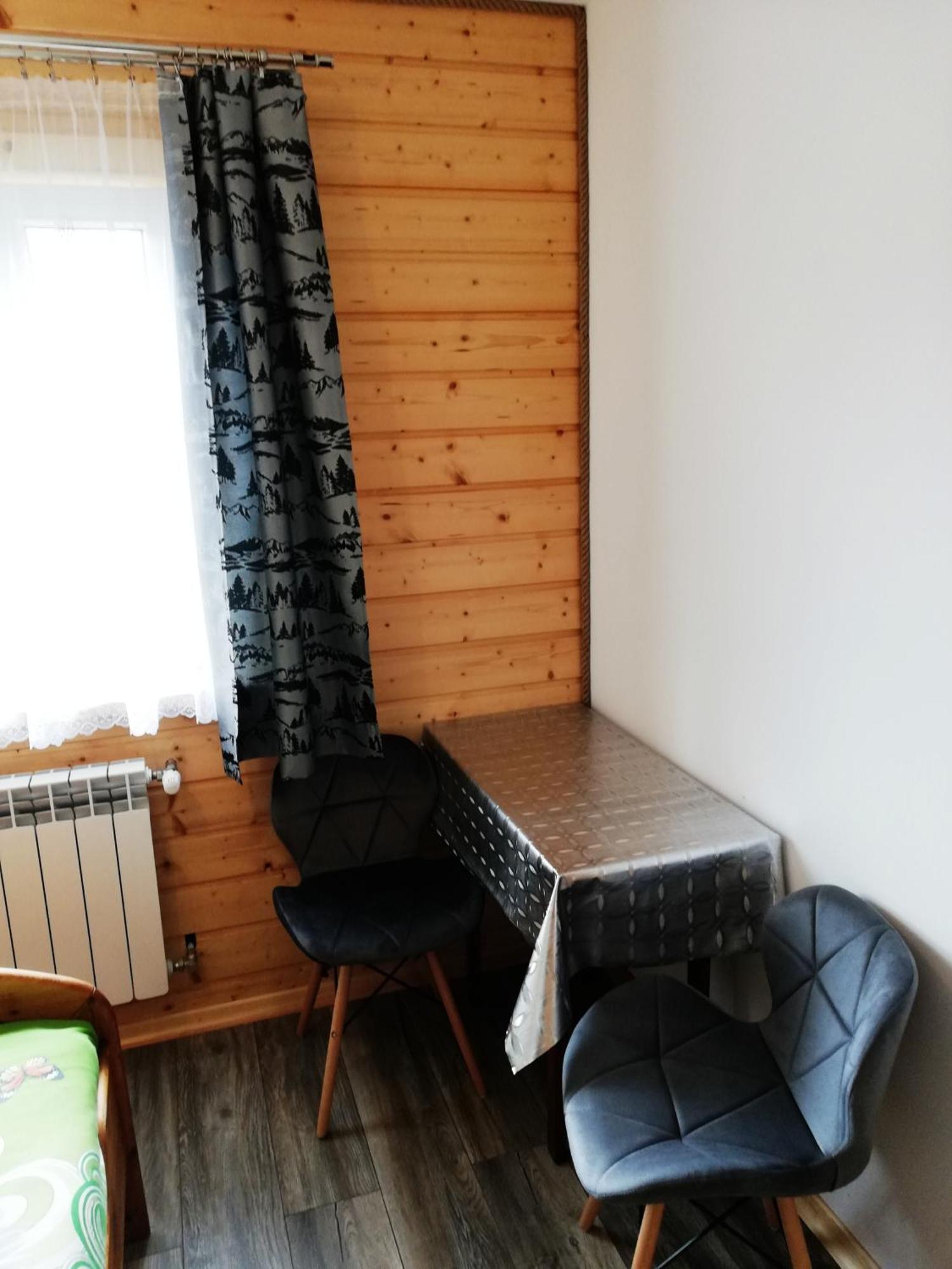 Penzion Dom - Nad Potokiem Lutowiska Exteriér fotografie