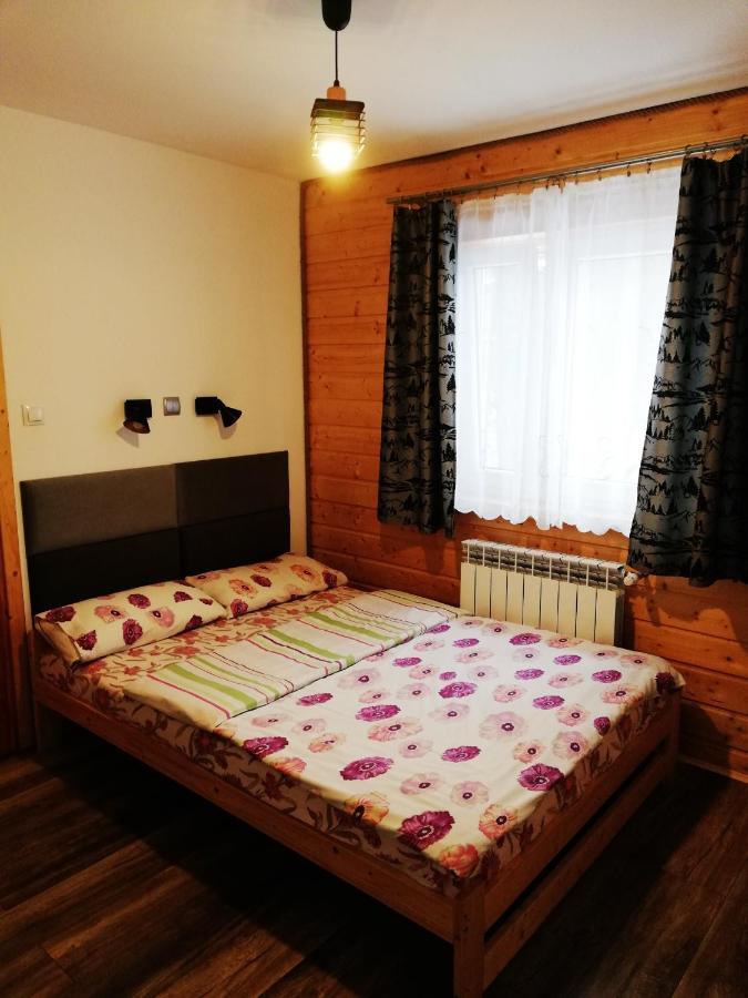 Penzion Dom - Nad Potokiem Lutowiska Exteriér fotografie